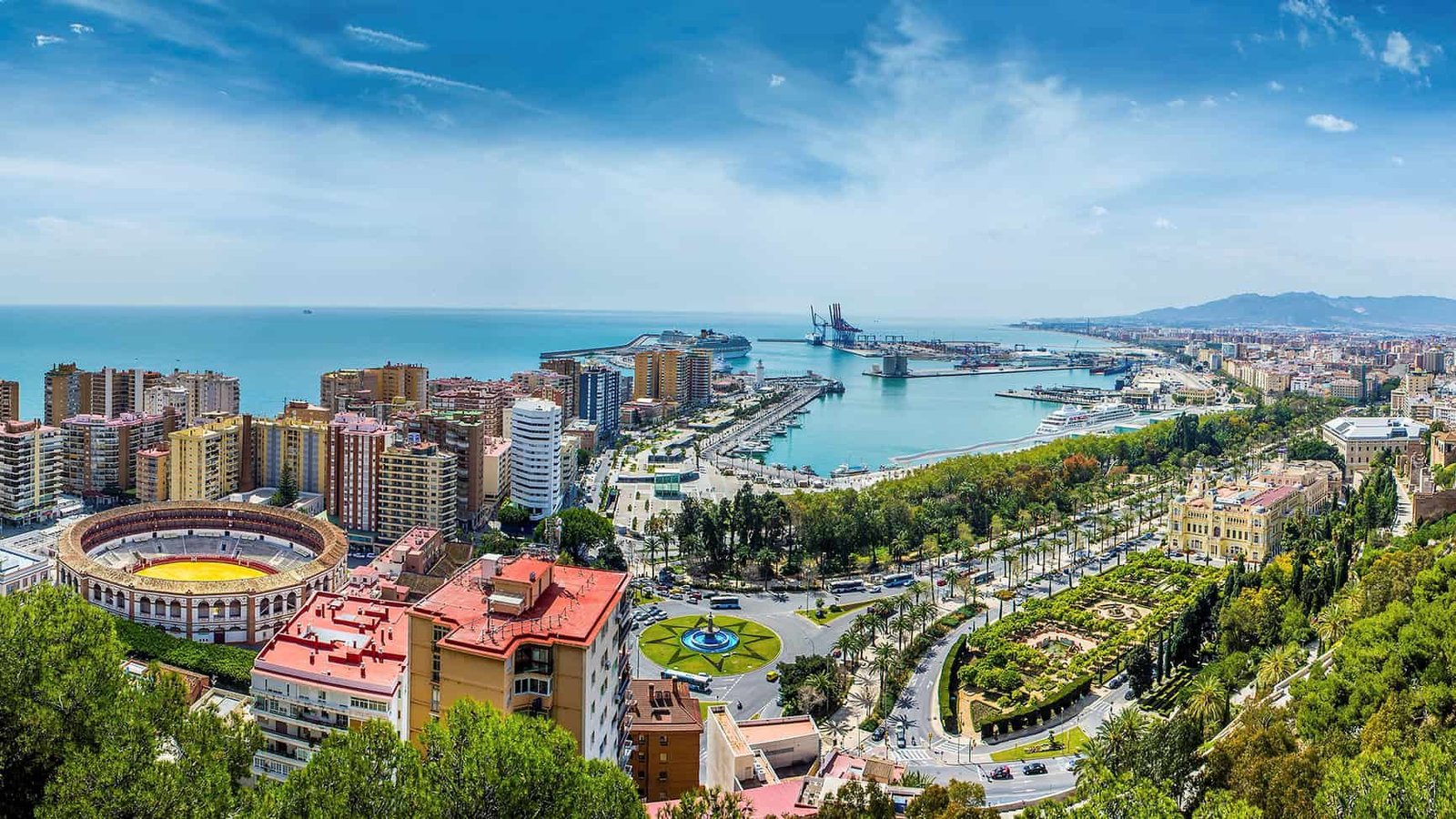 Exploring Spain: A Comprehensive Guide to Climate, Top Destinations, and Vacation Rentals - Vibrantissimo The enchanting city of Malaga, Costa del Sol, Spain - Vibrantissimo